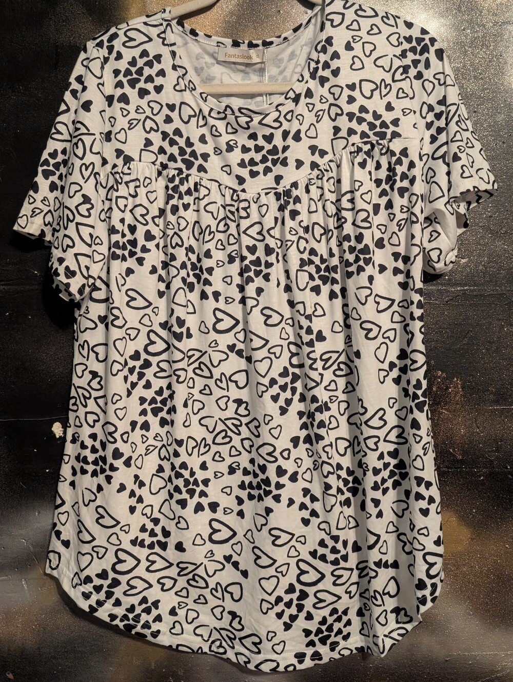 Fantastik White Short-Sleeve Tunic with Black Heart Print